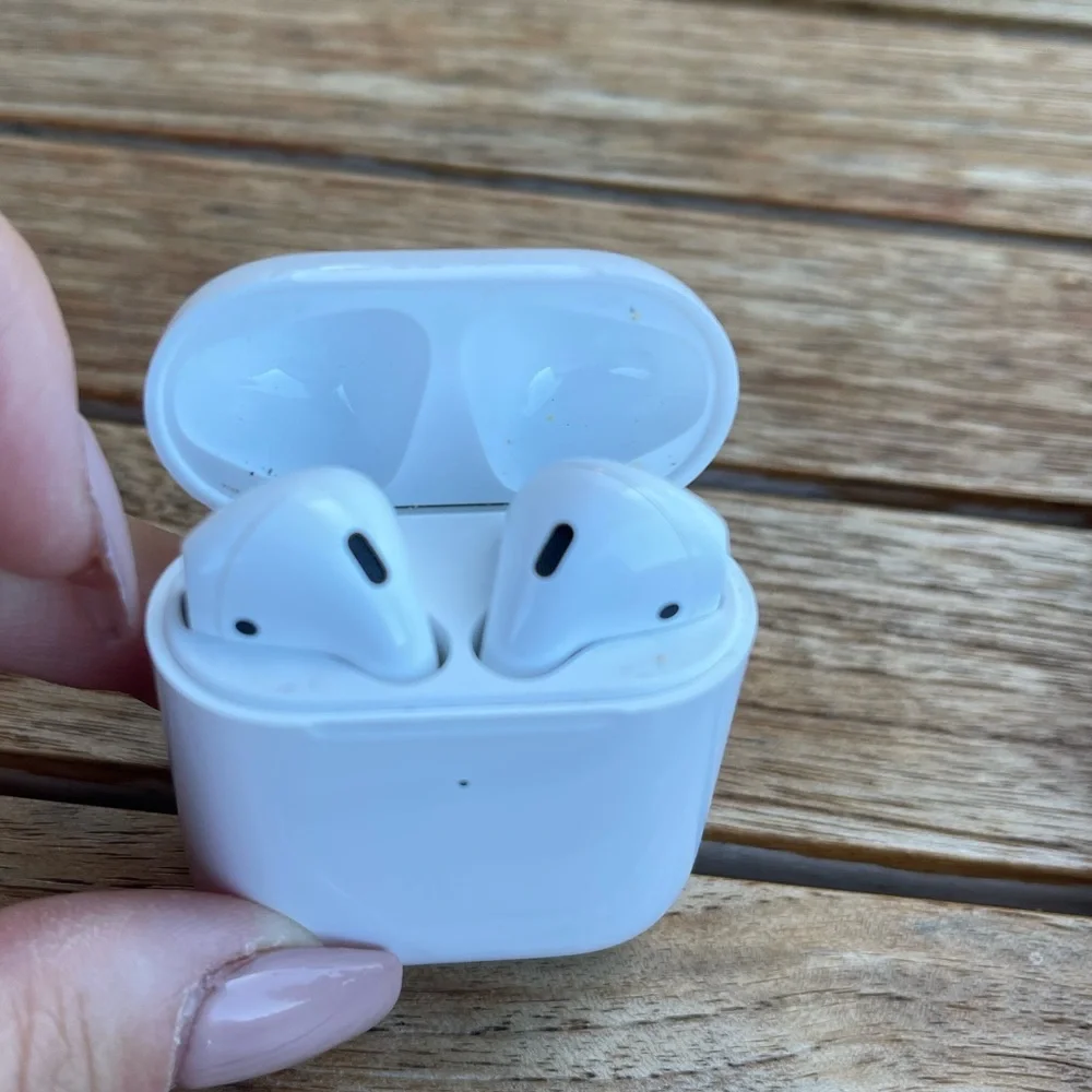 Apple Air Pods 2nd Generation